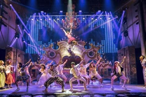 How to Experience the Magic of Moulin Rouge Broadway: Tips for an Unforgettable Theater Night