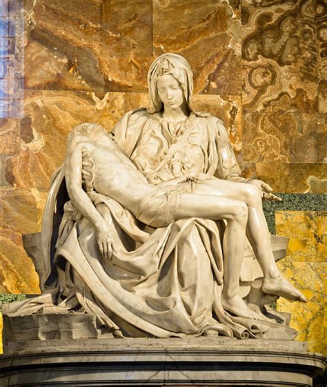 Unveiling the Timeless Beauty of La PietÃ : An In-Depth Look at Michelangelo's Masterpiece