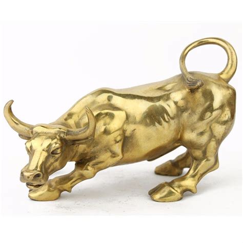 Iconic Charging Bull Bronze Sculpture: A Masterpiece of Modern Art and Cultural Symbolism